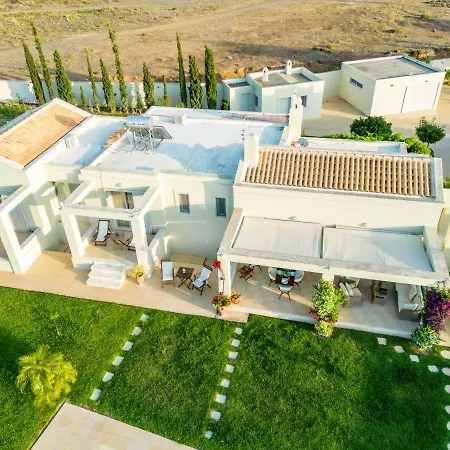 Secret With Private Pool فيلة
